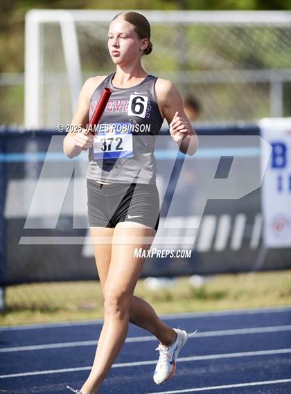 Thumbnail 1 in Bob Hayes Invitational (4x100m) photogallery.