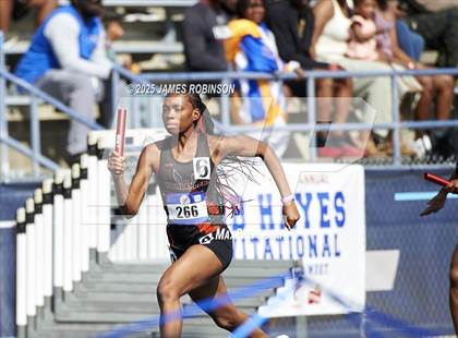 Thumbnail 3 in Bob Hayes Invitational (4x100m) photogallery.