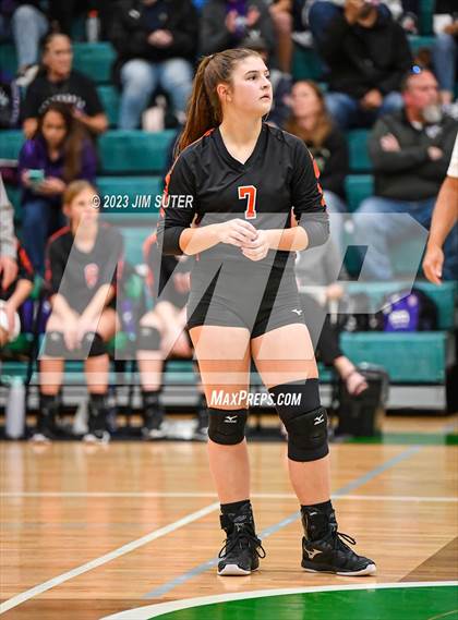 Thumbnail 3 in Schulenburg vs Stockdale  (UIL 2A Region IV Semifinal) photogallery.