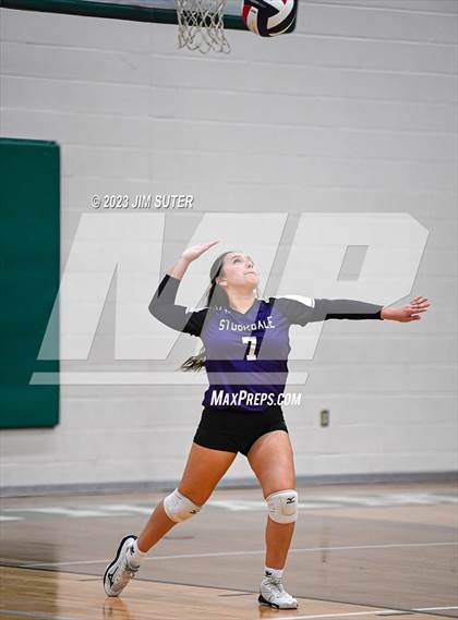Thumbnail 2 in Schulenburg vs Stockdale  (UIL 2A Region IV Semifinal) photogallery.