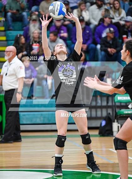 Thumbnail 2 in Schulenburg vs Stockdale  (UIL 2A Region IV Semifinal) photogallery.