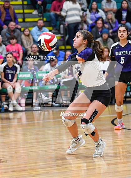 Thumbnail 1 in Schulenburg vs Stockdale  (UIL 2A Region IV Semifinal) photogallery.