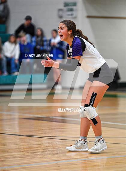 Thumbnail 1 in Schulenburg vs Stockdale  (UIL 2A Region IV Semifinal) photogallery.