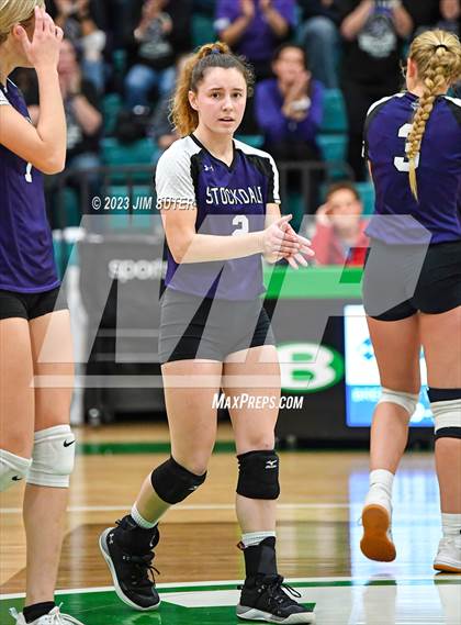 Thumbnail 2 in Schulenburg vs Stockdale  (UIL 2A Region IV Semifinal) photogallery.