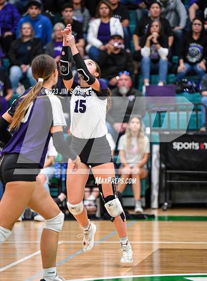 Thumbnail 3 in Schulenburg vs Stockdale  (UIL 2A Region IV Semifinal) photogallery.