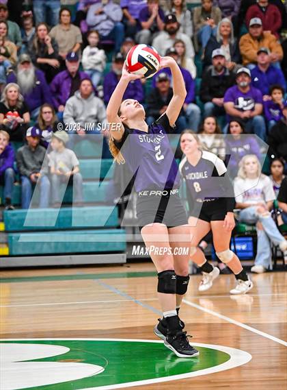 Thumbnail 3 in Schulenburg vs Stockdale  (UIL 2A Region IV Semifinal) photogallery.