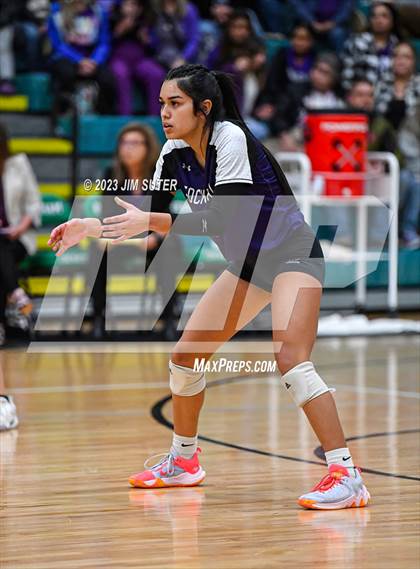 Thumbnail 2 in Schulenburg vs Stockdale  (UIL 2A Region IV Semifinal) photogallery.