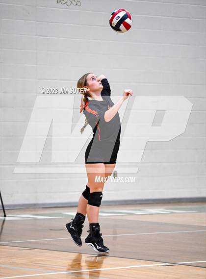 Thumbnail 1 in Schulenburg vs Stockdale  (UIL 2A Region IV Semifinal) photogallery.