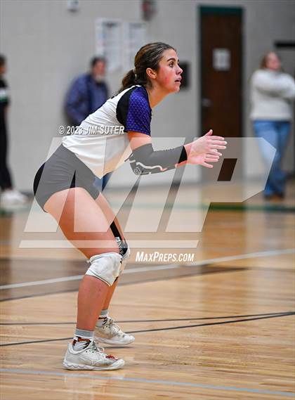 Thumbnail 2 in Schulenburg vs Stockdale  (UIL 2A Region IV Semifinal) photogallery.
