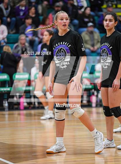 Thumbnail 2 in Schulenburg vs Stockdale  (UIL 2A Region IV Semifinal) photogallery.