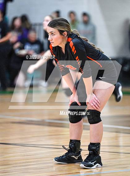 Thumbnail 1 in Schulenburg vs Stockdale  (UIL 2A Region IV Semifinal) photogallery.