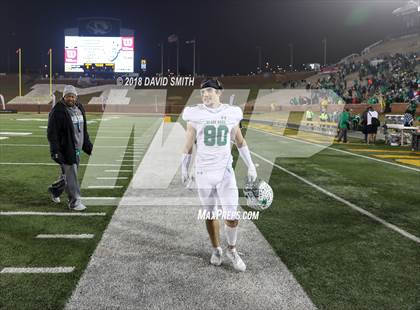 Thumbnail 1 in Lathrop vs. Blair Oaks (MSHSAA Class 2 Show-Me Bowl) photogallery.