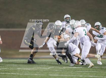 Thumbnail 2 in Lathrop vs. Blair Oaks (MSHSAA Class 2 Show-Me Bowl) photogallery.
