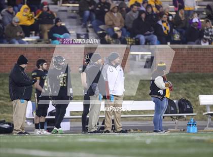 Thumbnail 1 in Lathrop vs. Blair Oaks (MSHSAA Class 2 Show-Me Bowl) photogallery.