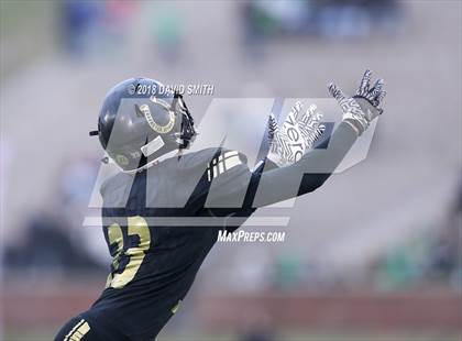 Thumbnail 1 in Lathrop vs. Blair Oaks (MSHSAA Class 2 Show-Me Bowl) photogallery.