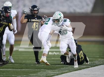 Thumbnail 2 in Lathrop vs. Blair Oaks (MSHSAA Class 2 Show-Me Bowl) photogallery.