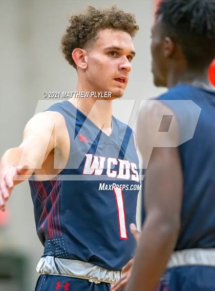 Thumbnail 1 in Wayne Country Day vs Greenfield (Greenfield Christmas Tournament) photogallery.