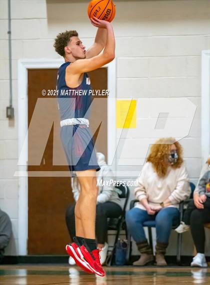 Thumbnail 1 in Wayne Country Day vs Greenfield (Greenfield Christmas Tournament) photogallery.