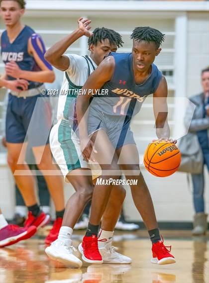 Thumbnail 1 in Wayne Country Day vs Greenfield (Greenfield Christmas Tournament) photogallery.