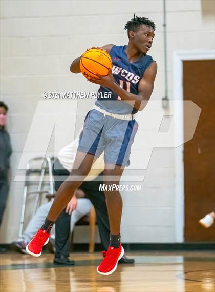 Thumbnail 1 in Wayne Country Day vs Greenfield (Greenfield Christmas Tournament) photogallery.