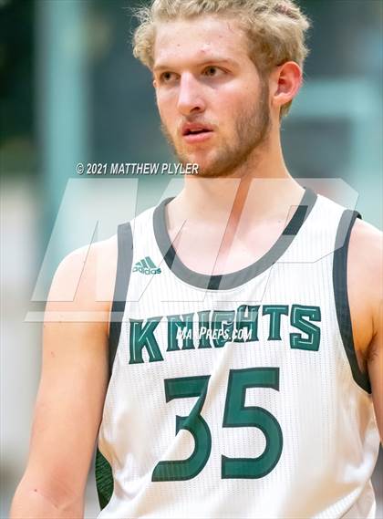 Thumbnail 3 in Wayne Country Day vs Greenfield (Greenfield Christmas Tournament) photogallery.
