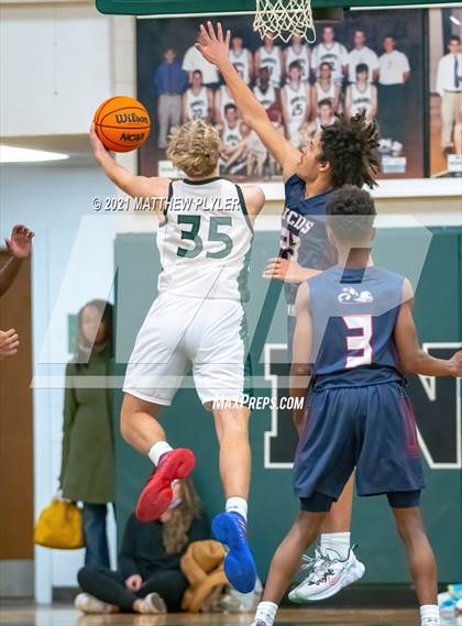 Thumbnail 3 in Wayne Country Day vs Greenfield (Greenfield Christmas Tournament) photogallery.