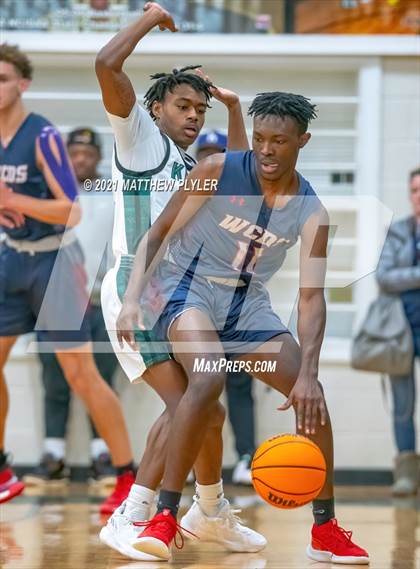 Thumbnail 2 in Wayne Country Day vs Greenfield (Greenfield Christmas Tournament) photogallery.
