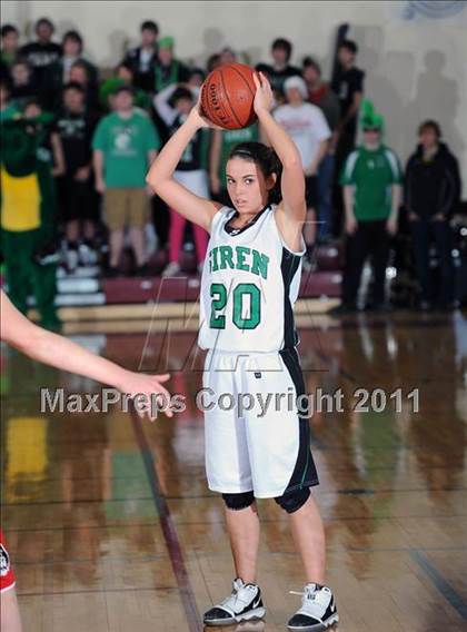 Thumbnail 3 in Siren vs. Prentice (WIAA D5 Sectional Final) photogallery.