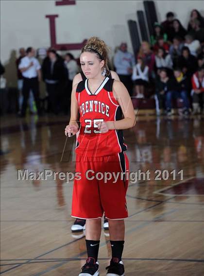 Thumbnail 2 in Siren vs. Prentice (WIAA D5 Sectional Final) photogallery.