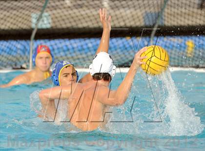 Thumbnail 3 in Agoura vs Santa Barbara (CIF SS D2 Final) photogallery.