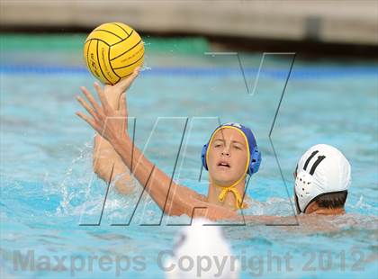 Thumbnail 2 in Agoura vs Santa Barbara (CIF SS D2 Final) photogallery.