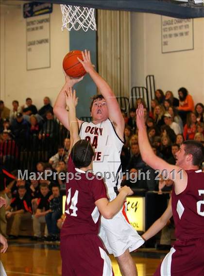 Thumbnail 2 in Cranberry Area vs. Rocky Grove ( Short Street Motorcars Tournament) photogallery.
