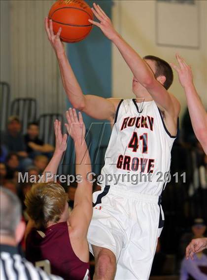 Thumbnail 2 in Cranberry Area vs. Rocky Grove ( Short Street Motorcars Tournament) photogallery.