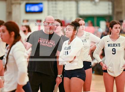 Thumbnail 2 in Willow Canyon vs Helix (Southern California Invitational) photogallery.