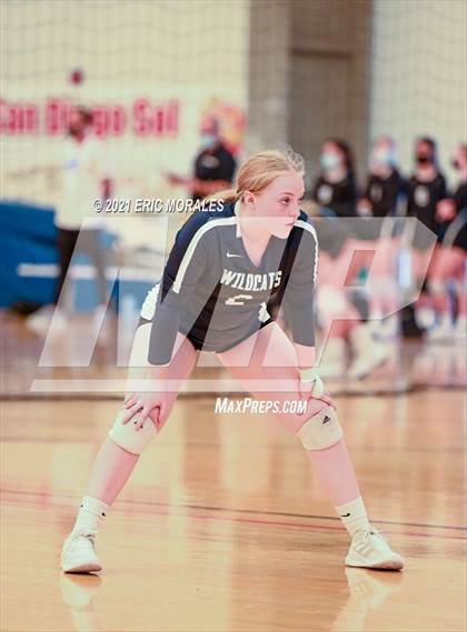 Thumbnail 1 in Willow Canyon vs Helix (Southern California Invitational) photogallery.