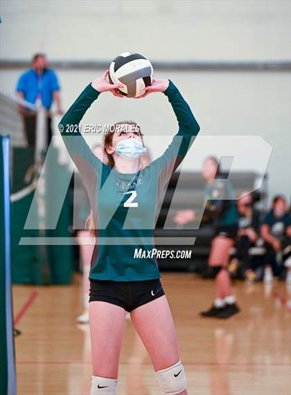 Thumbnail 2 in Willow Canyon vs Helix (Southern California Invitational) photogallery.