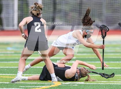 Thumbnail 2 in Bridgewater-Raritan @ Holmdel photogallery.