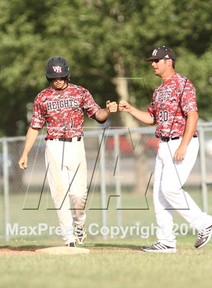 Thumbnail 2 in Newton vs. Heights (KSHSAA 5A Regional Playoff) photogallery.