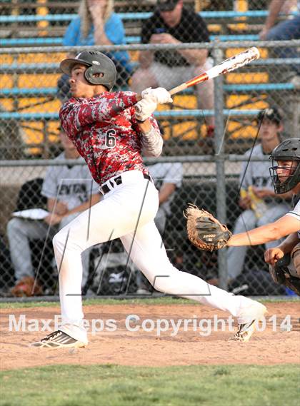 Thumbnail 1 in Newton vs. Heights (KSHSAA 5A Regional Playoff) photogallery.