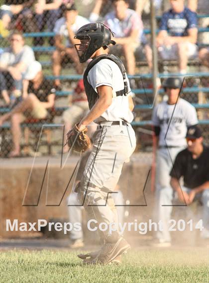 Thumbnail 3 in Newton vs. Heights (KSHSAA 5A Regional Playoff) photogallery.