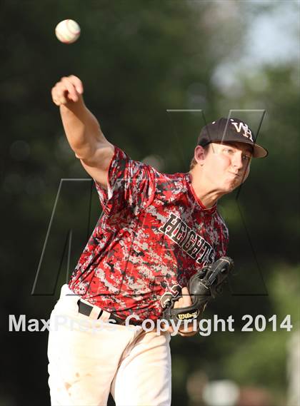 Thumbnail 2 in Newton vs. Heights (KSHSAA 5A Regional Playoff) photogallery.