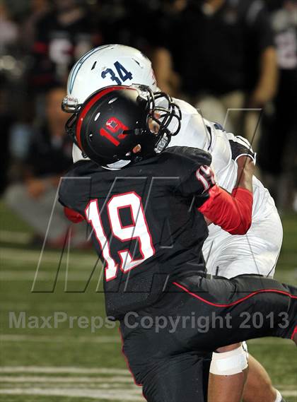 Thumbnail 1 in St. Paul vs. Harvard-Westlake photogallery.
