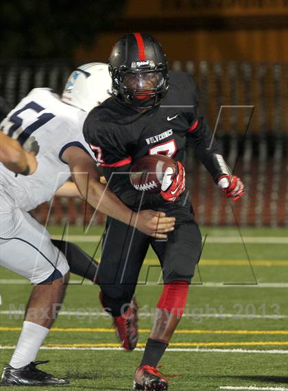 Thumbnail 1 in St. Paul vs. Harvard-Westlake photogallery.
