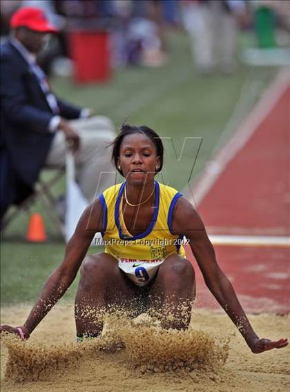 Thumbnail 3 in Penn Relays (Long Jump Final) photogallery.