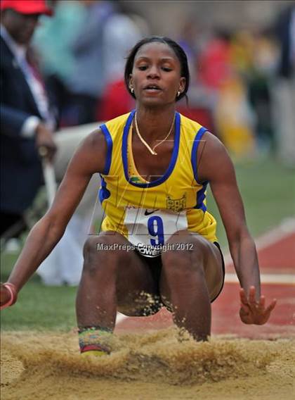 Thumbnail 2 in Penn Relays (Long Jump Final) photogallery.