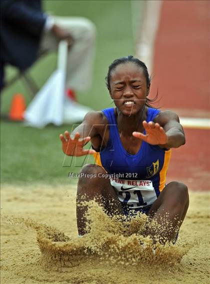 Thumbnail 1 in Penn Relays (Long Jump Final) photogallery.