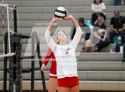 Thumbnail 2 in Seymour vs. Crown Point (Avon Classic) photogallery.