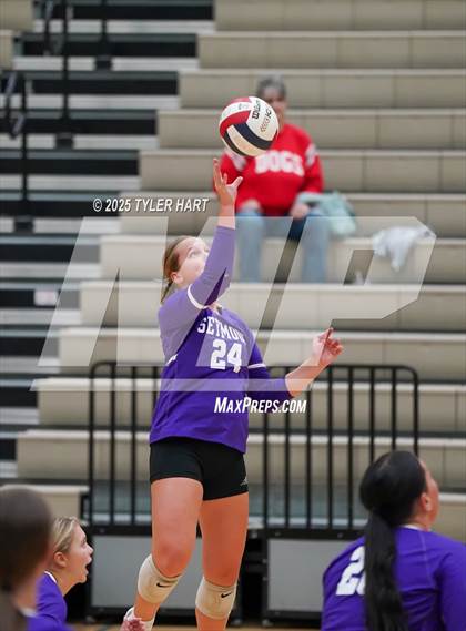 Thumbnail 3 in Seymour vs. Crown Point (Avon Classic) photogallery.