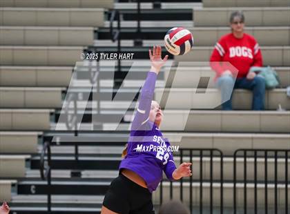 Thumbnail 3 in Seymour vs. Crown Point (Avon Classic) photogallery.