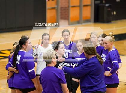 Thumbnail 2 in Seymour vs. Crown Point (Avon Classic) photogallery.